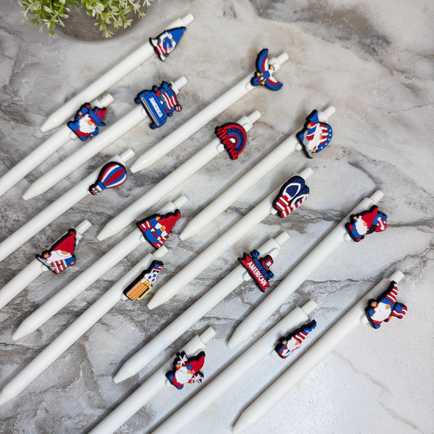 Pen - America & Gnomes