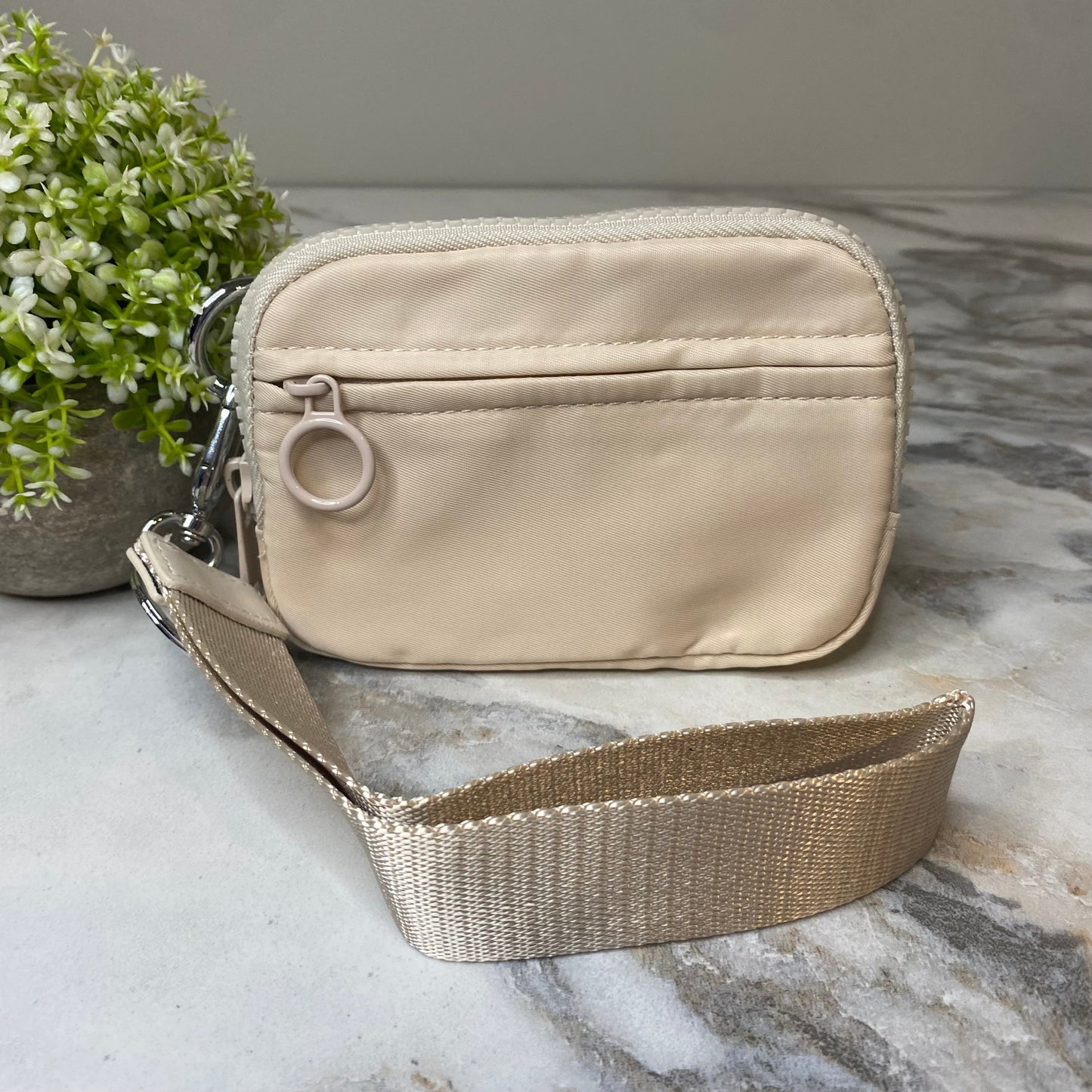 Rue - Nylon Wristlet Wallet - Solid