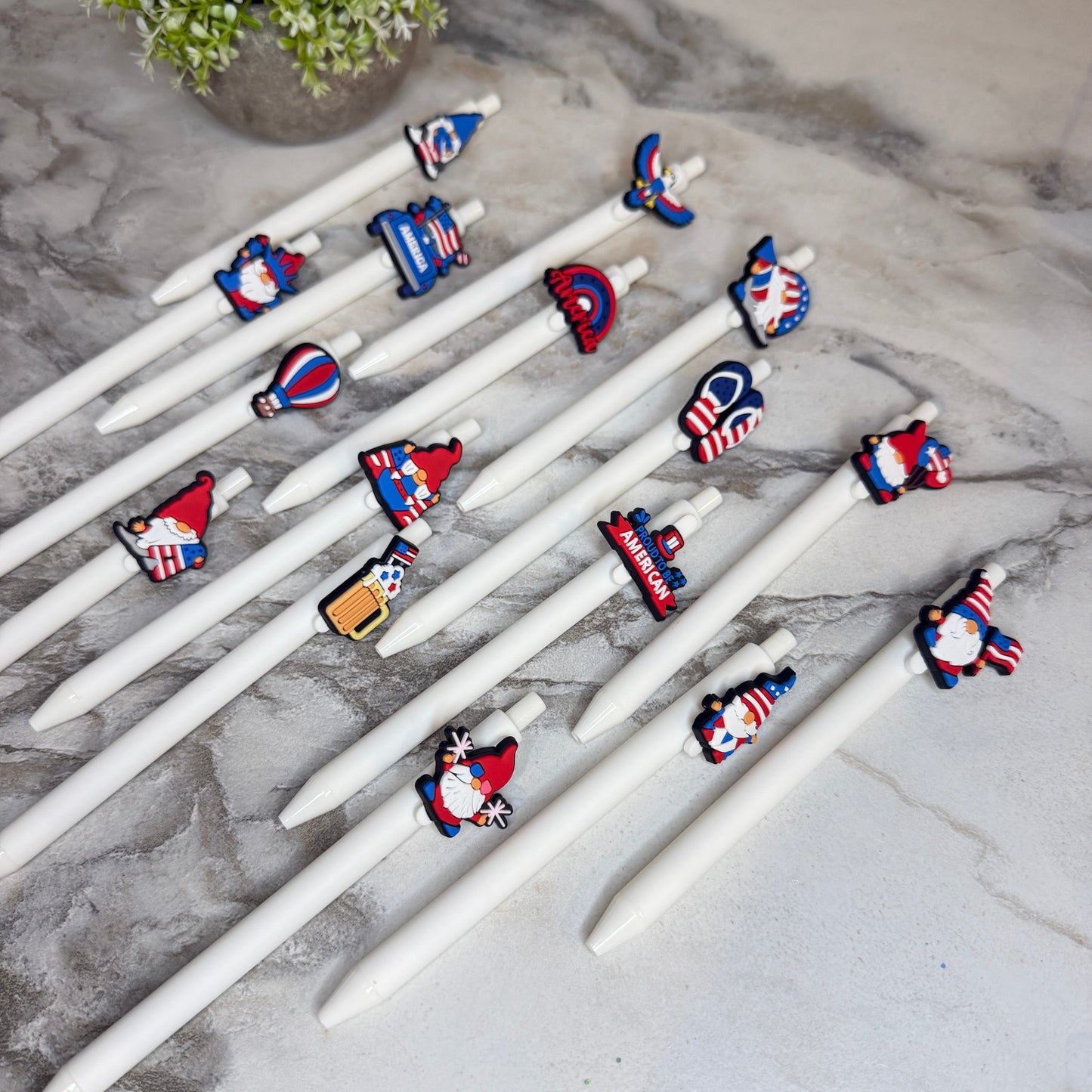 Pen - America & Gnomes